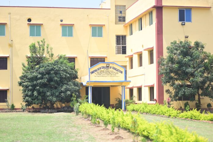 Celebrating Success | Recap of Pharmakon Expo 2024 at Swapna Devi College of Education –D.Pharm Celebrating Success | Recap of Pharmakon Expo 2024 at Swapna Devi College of Education –D.Pharm
