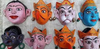 Tradition, Dedication, and Self-dedication: দিনাজপুরের ‘মুখা’ শিল্পের অন্তরাল!!!